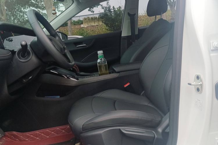 Used Roewe i5 2024 1.5L CVT Luxury Edition Left Front Seat