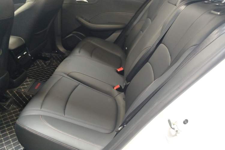 Used Roewe i5 2024 1.5L CVT Luxury Edition Left Rear Seat