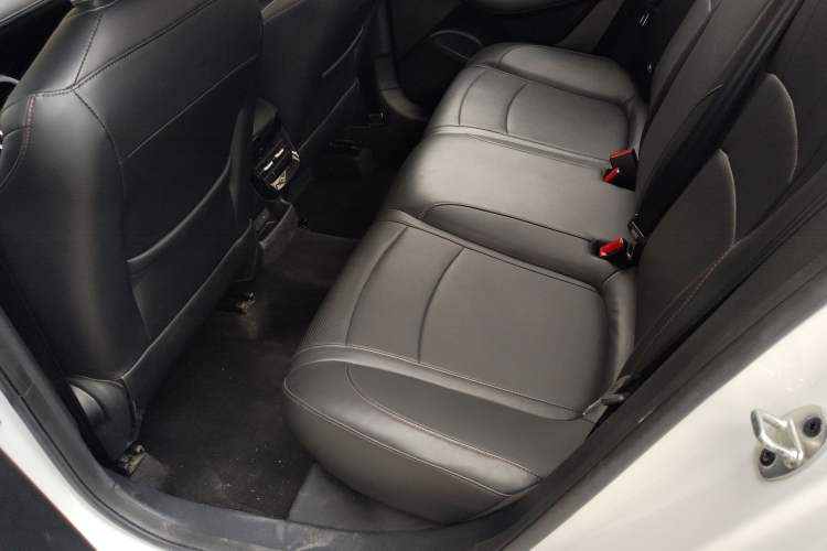 Used Roewe i5 2024 1.5L CVT Luxury Edition Left Rear Seat