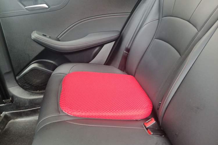 Used Roewe i5 2024 1.5L CVT Luxury Edition Left Rear Seat