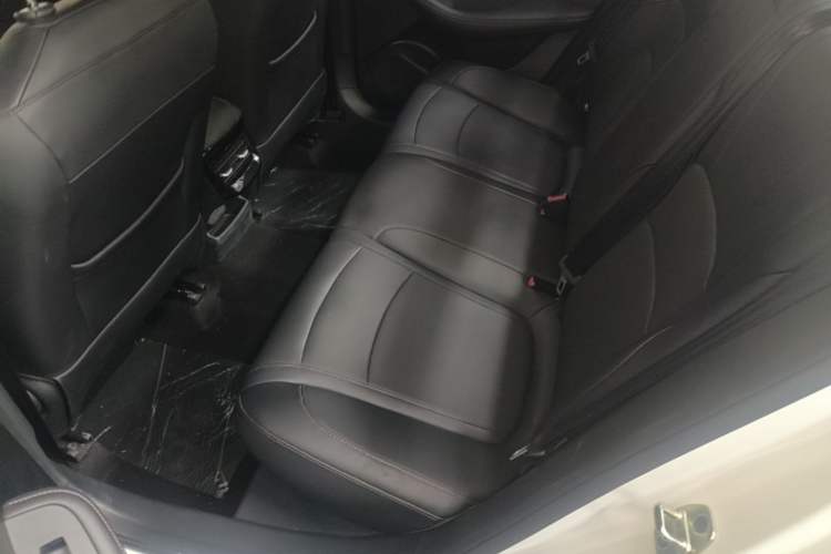 Used Roewe i5 2024 1.5L CVT Luxury Edition Left Rear Seat