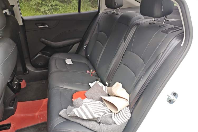 Used Roewe i5 2024 1.5L CVT Luxury Edition Left Rear Seat