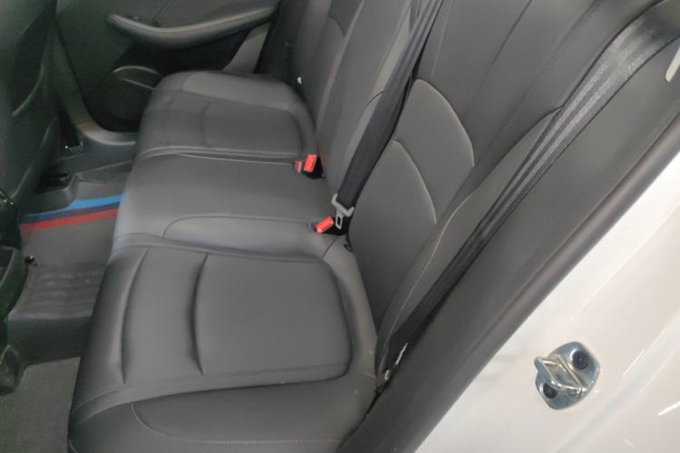 Used Roewe i5 2024 1.5L CVT Luxury Edition Left Rear Seat