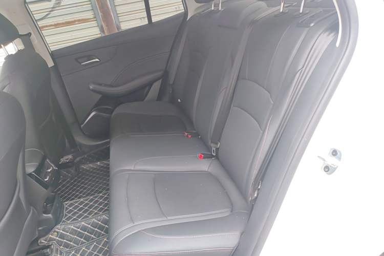 Used Roewe i5 2024 1.5L CVT Luxury Edition Left Rear Seat