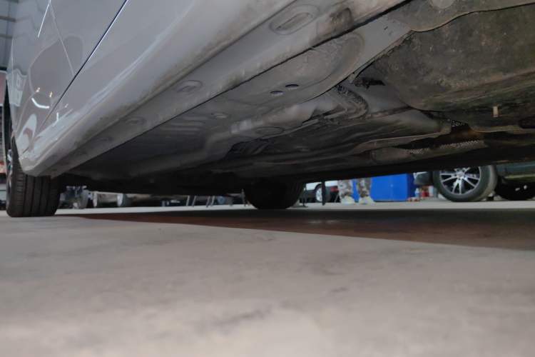 Used Roewe i5 2024 1.5L CVT Luxury Edition Left Side Sill