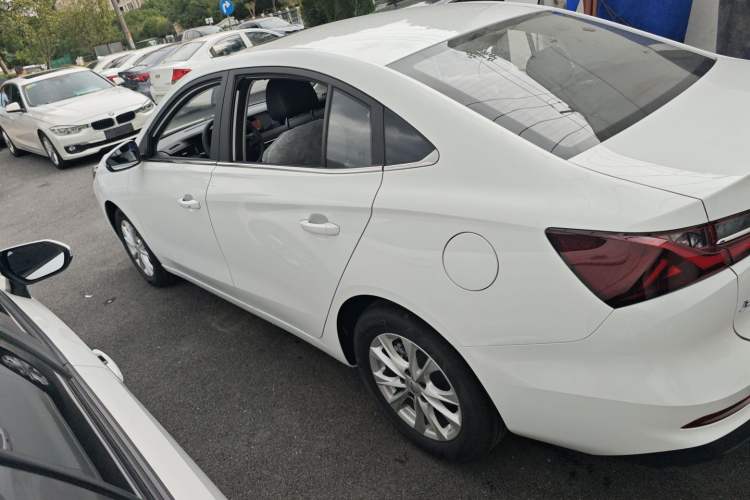 Used Roewe i5 2024 1.5L CVT Luxury Edition Left Side