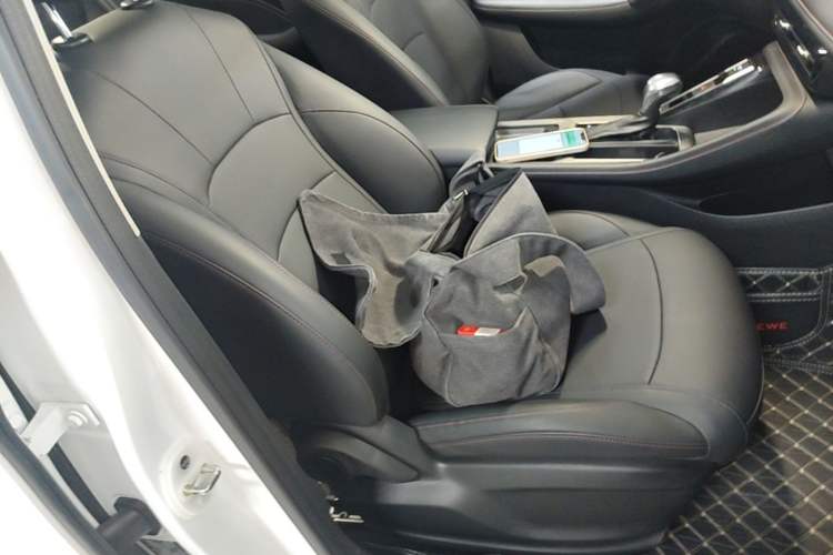 Used Roewe i5 2024 1.5L CVT Luxury Edition Right Front Seat