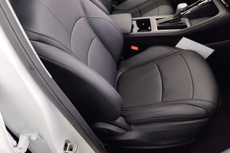 Used Roewe i5 2024 1.5L CVT Luxury Edition Right Front Seat