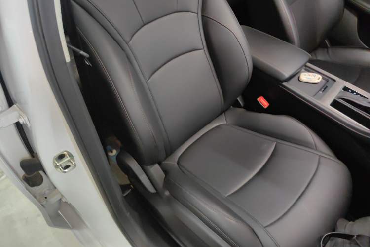Used Roewe i5 2024 1.5L CVT Luxury Edition Right Front Seat