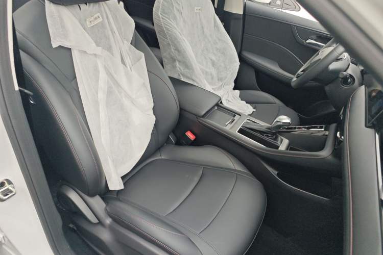 Used Roewe i5 2024 1.5L CVT Luxury Edition Right Front Seat