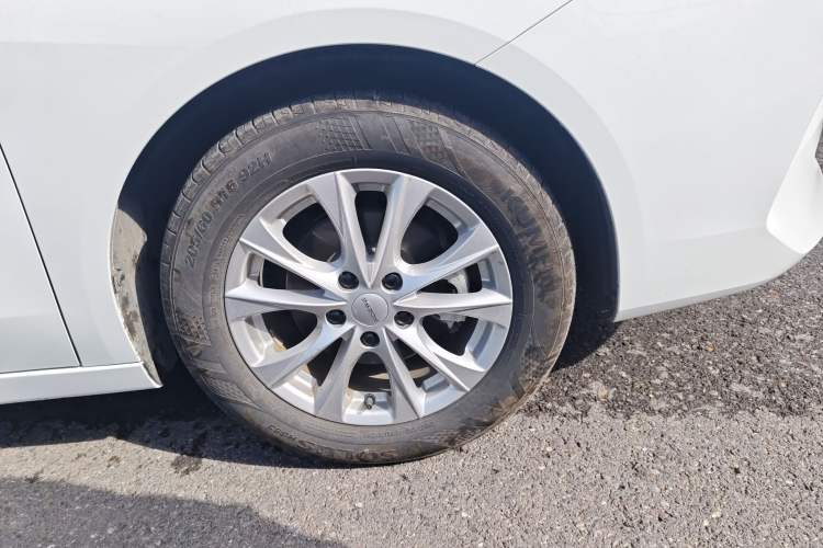 Used Roewe i5 2024 1.5L CVT Luxury Edition Right Front Wheel Hub