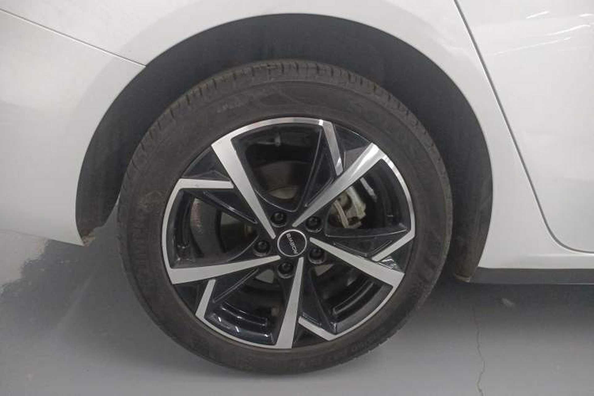 Used Roewe i5 2024 1.5L CVT Luxury Edition Right Rear Wheel Hub