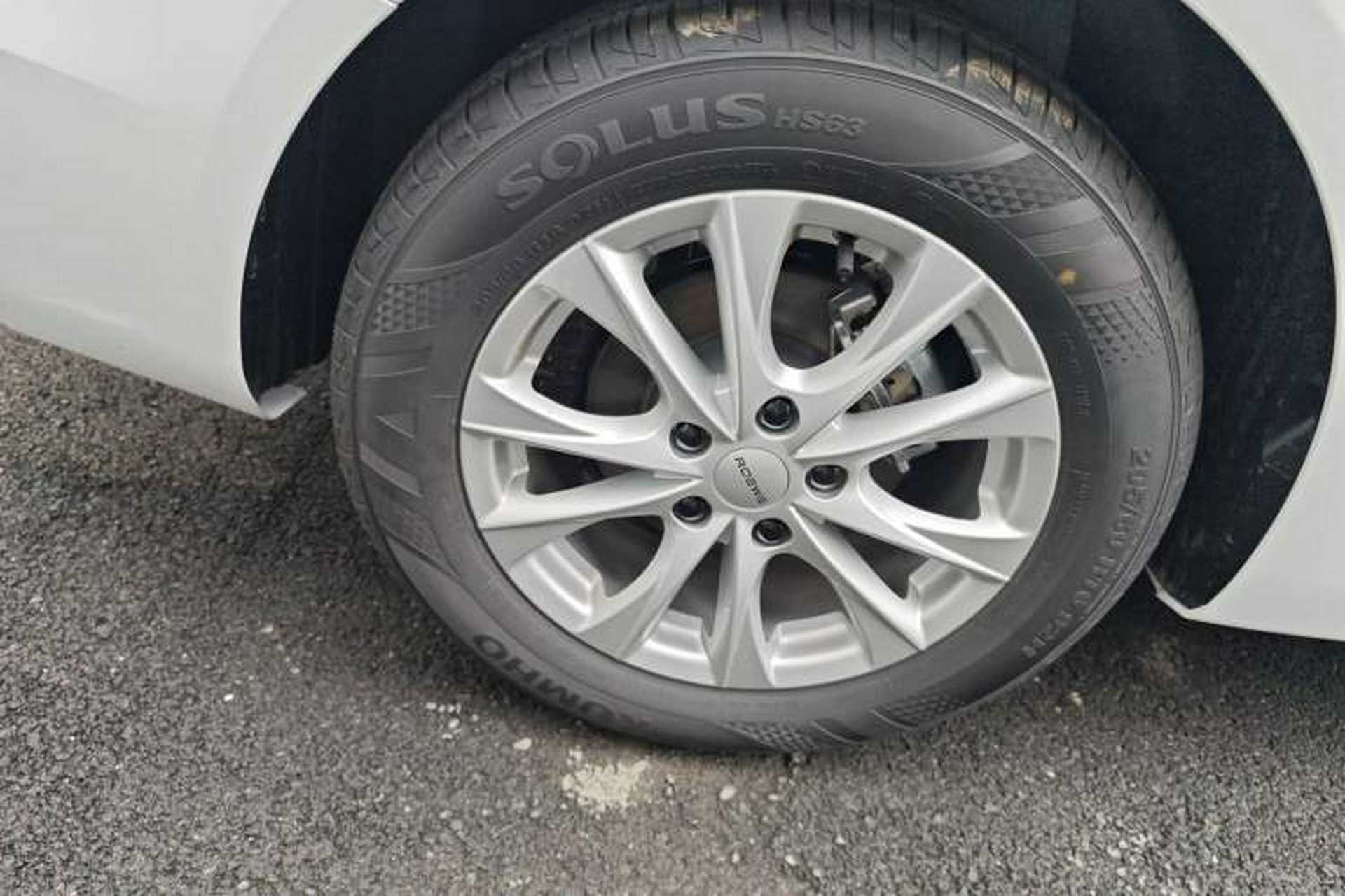 Used Roewe i5 2024 1.5L CVT Luxury Edition Right Rear Wheel Hub