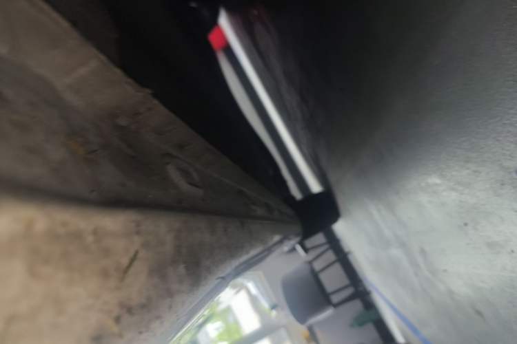 Used Roewe i5 2024 1.5L CVT Luxury Edition Right Side Sill