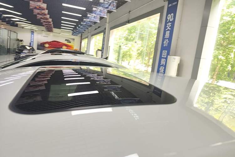 Used Roewe i5 2024 1.5L CVT Luxury Edition Roof