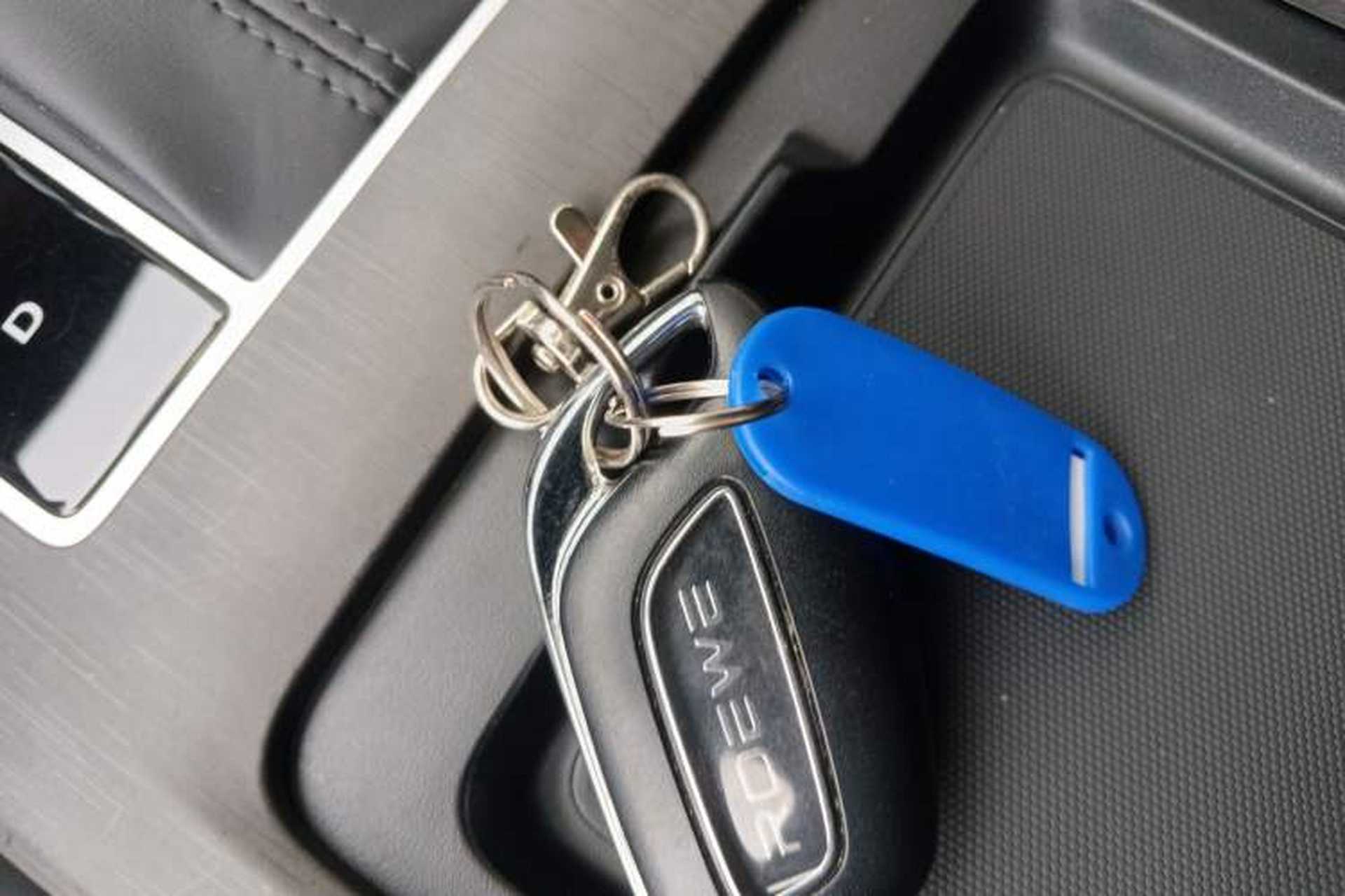 Used Roewe i5 2024 1.5L CVT Luxury Edition Vehicle Key