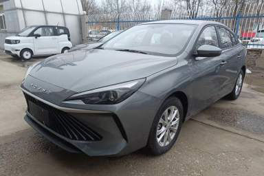 Used Roewe i5 2026 Model 1.5L Manual Comfort Version