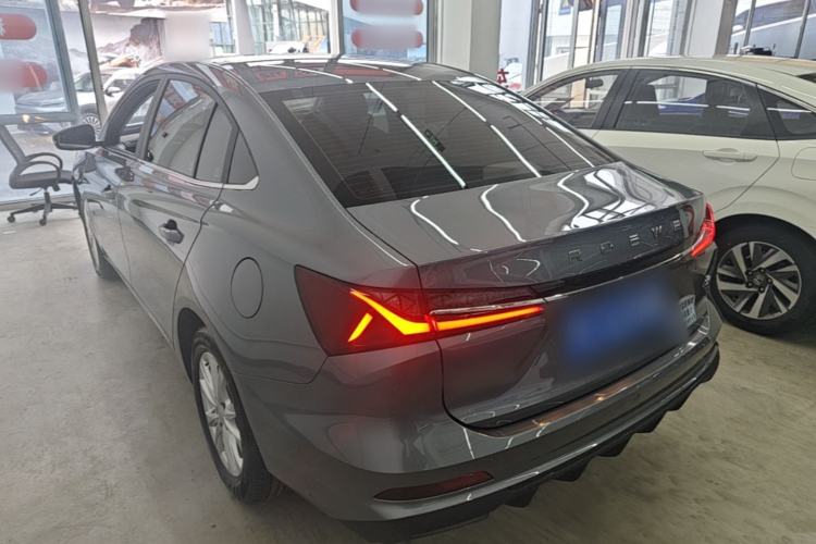 Used Roewe i5 2026 Model 1.5L CVT Luxury Version Exterior 2