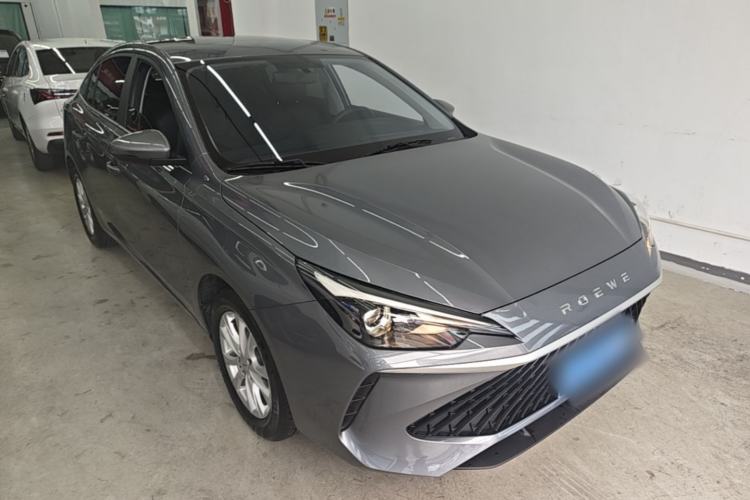 Used Roewe i5 2026 Model 1.5L CVT Luxury Version Front Right 45 Deg