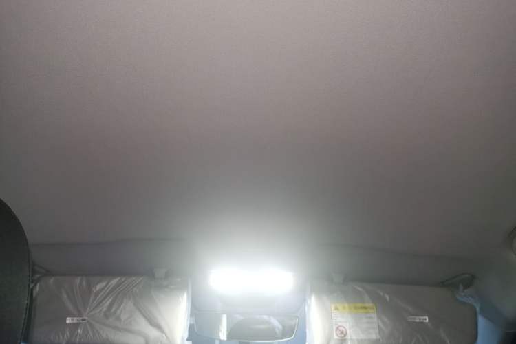Used Roewe i5 2026 Model 1.5L Manual Comfort Version Headliner