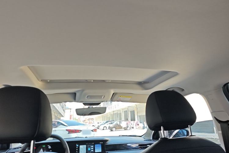 Used Roewe i5 2026 Model 1.5L CVT Luxury Version Headliner