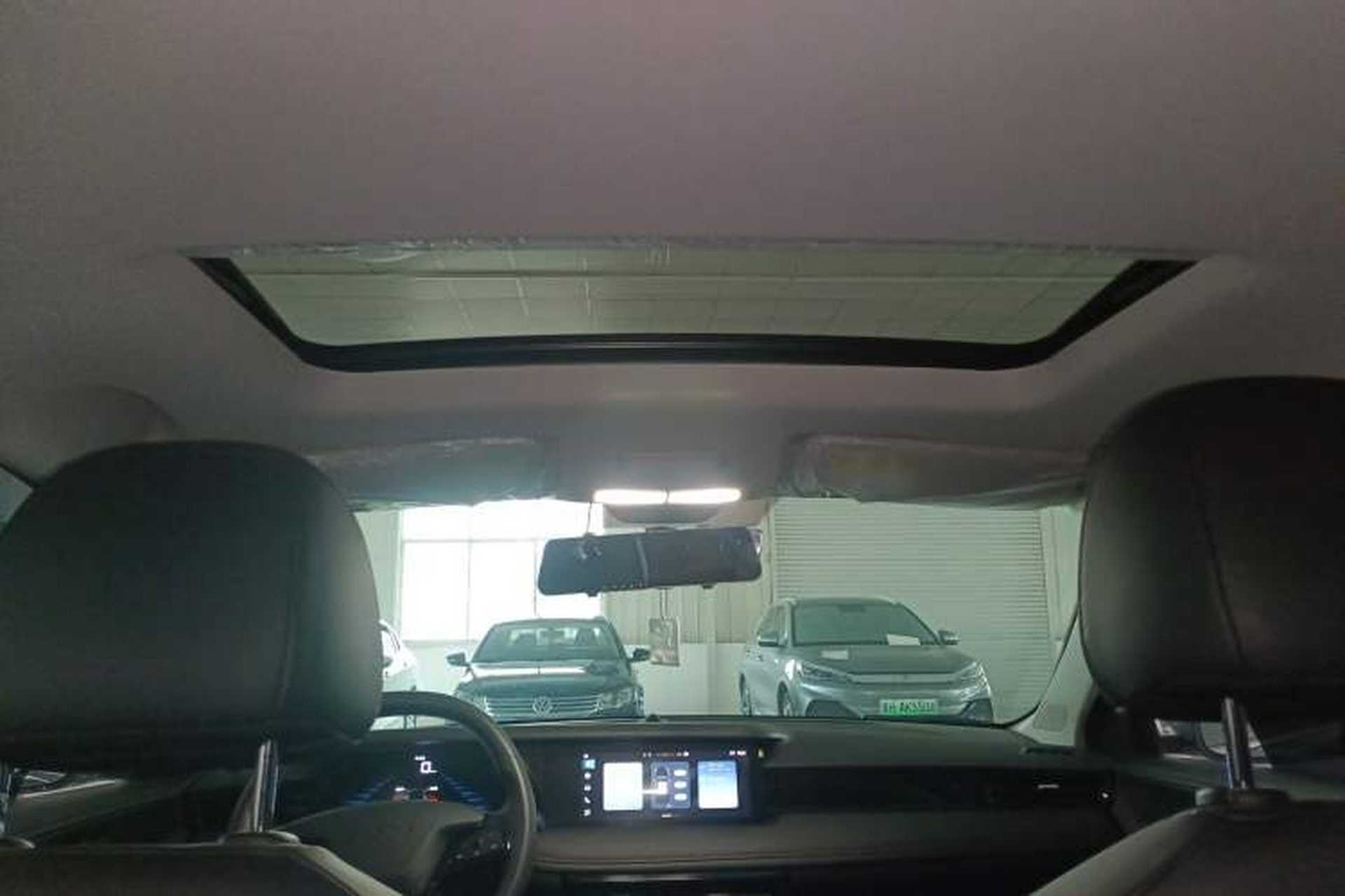 Used Roewe i5 2026 Model 1.5L CVT Luxury Version Headliner