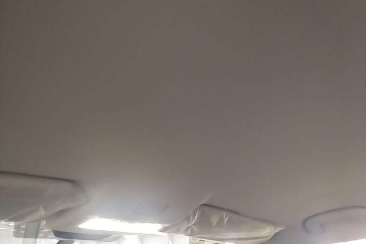 Used Roewe i5 2026 Model 1.5L Manual Comfort Version Headliner