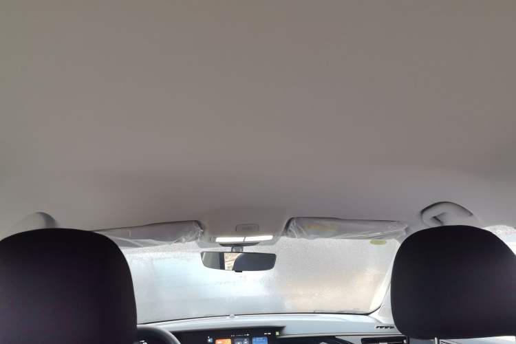 Used Roewe i5 2026 Model 1.5L Manual Comfort Version Headliner