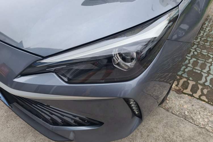 Used Roewe i5 2026 Model 1.5L CVT Executive Version Left Front Headlight