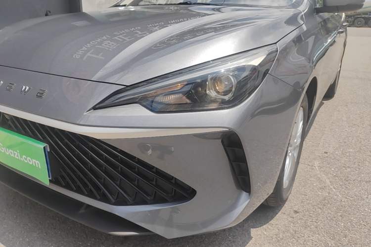 Used Roewe i5 2026 Model 1.5L Manual Comfort Version Left Front Headlight