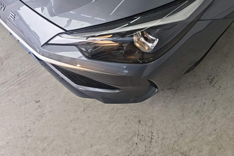 Used Roewe i5 2026 Model 1.5L CVT Luxury Version Left Front Headlight