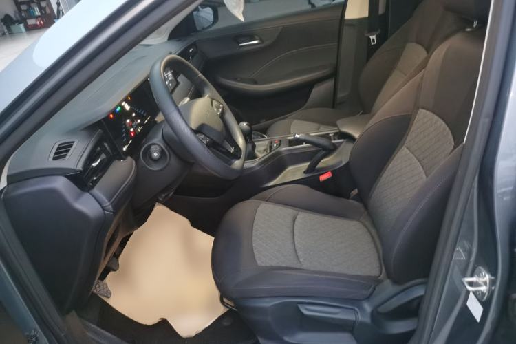 Used Roewe i5 2026 Model 1.5L Manual Comfort Version Left Front Seat