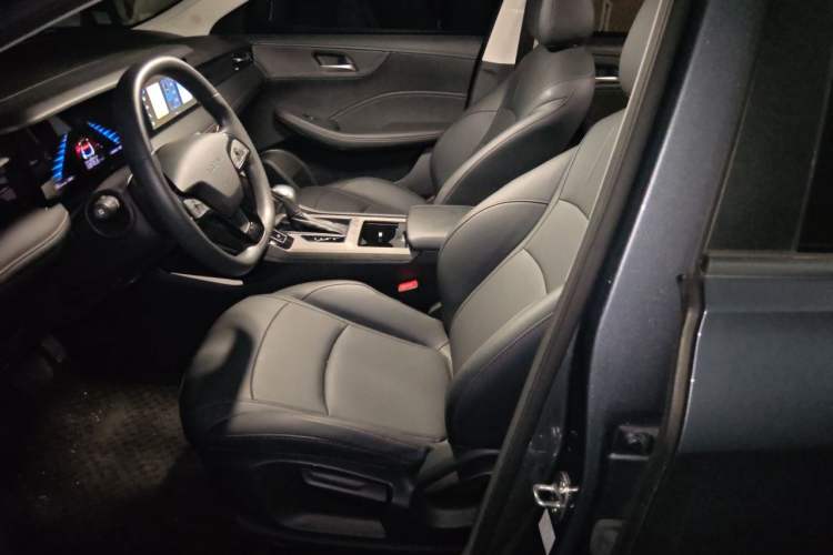 Used Roewe i5 2026 Model 1.5L CVT Luxury Version Left Front Seat