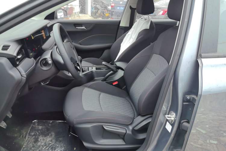 Used Roewe i5 2026 Model 1.5L Manual Comfort Version Left Front Seat