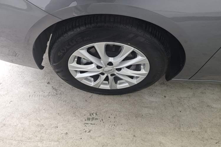 Used Roewe i5 2026 Model 1.5L CVT Luxury Version Left Front Wheel Hub