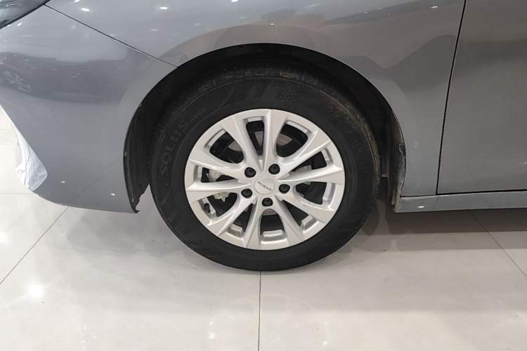 Used Roewe i5 2026 Model 1.5L CVT Luxury Version Left Front Wheel Hub