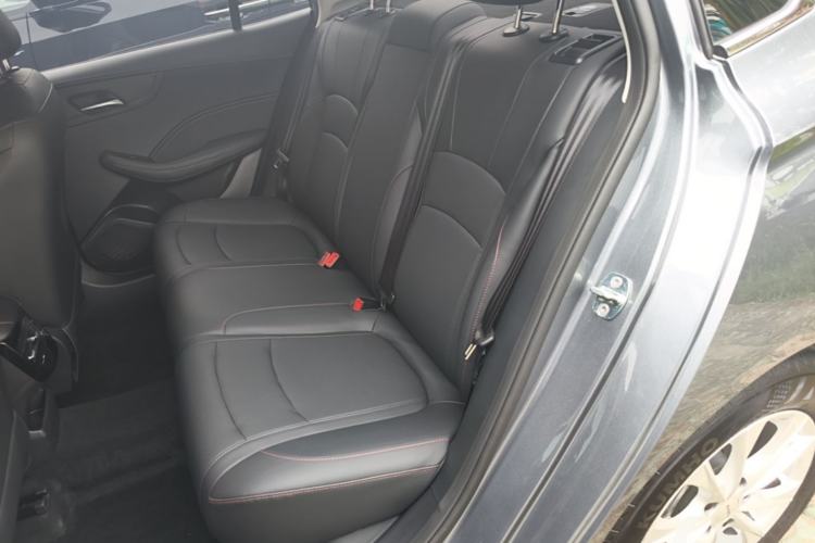Used Roewe i5 2026 Model 1.5L CVT Executive Version Left Rear Seat