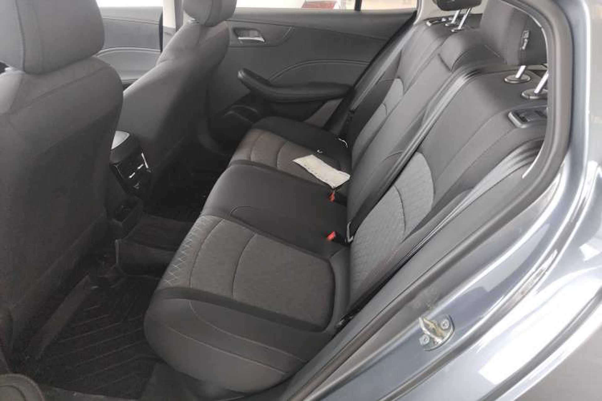 Used Roewe i5 2026 Model 1.5L Manual Comfort Version Left Rear Seat