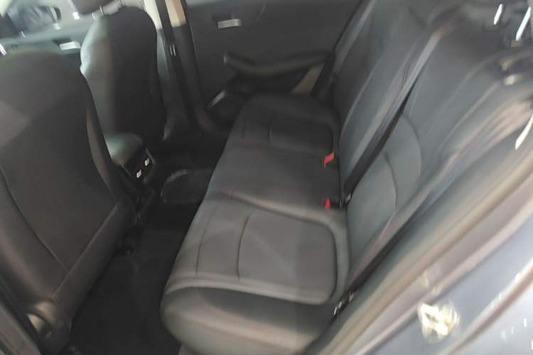 Used Roewe i5 2026 Model 1.5L CVT Luxury Version Left Rear Seat