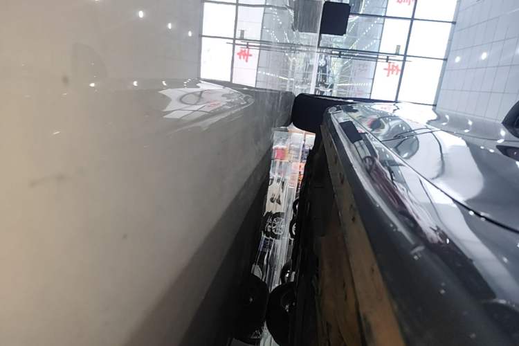 Used Roewe i5 2026 Model 1.5L CVT Luxury Version Left Side Sill