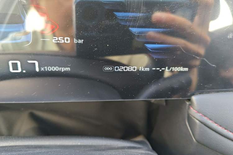 Used Roewe i5 2026 Model 1.5L Manual Comfort Version Odometer Close Up
