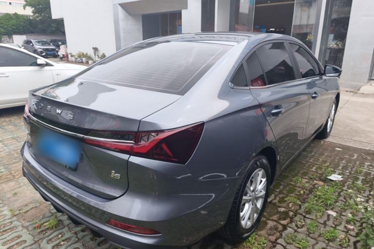 Used Roewe i5 2026 Model 1.5L CVT Executive Version Rear Right 45 Deg
