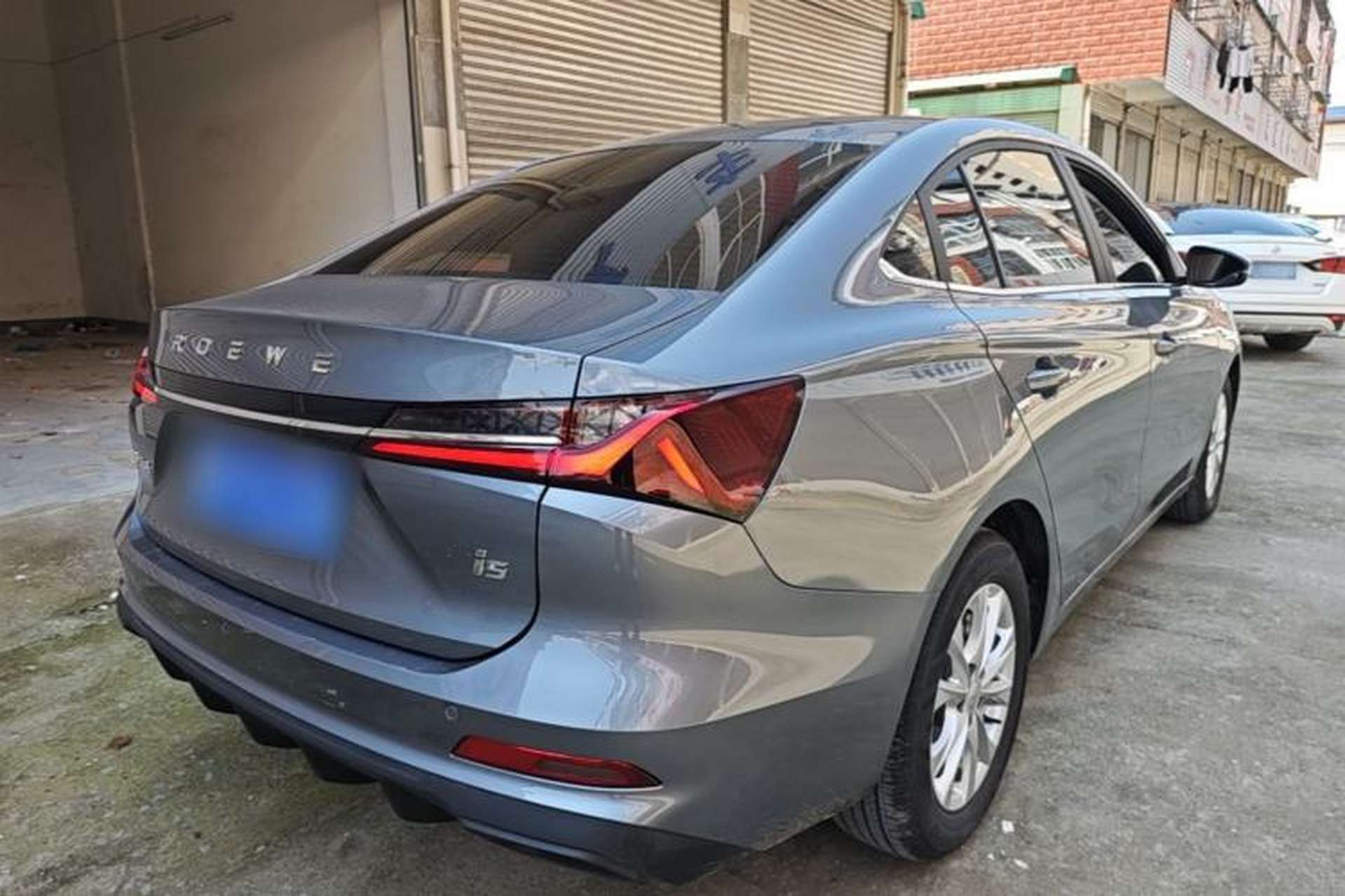 Used Roewe i5 2026 Model 1.5L CVT Luxury Version Rear Right 45 Deg
