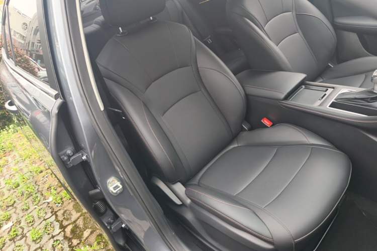 Used Roewe i5 2026 Model 1.5L CVT Executive Version Right Front Seat