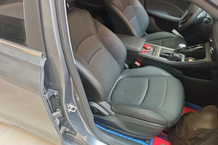 Used Roewe i5 2026 Model 1.5L CVT Prestige Version Right Front Seat