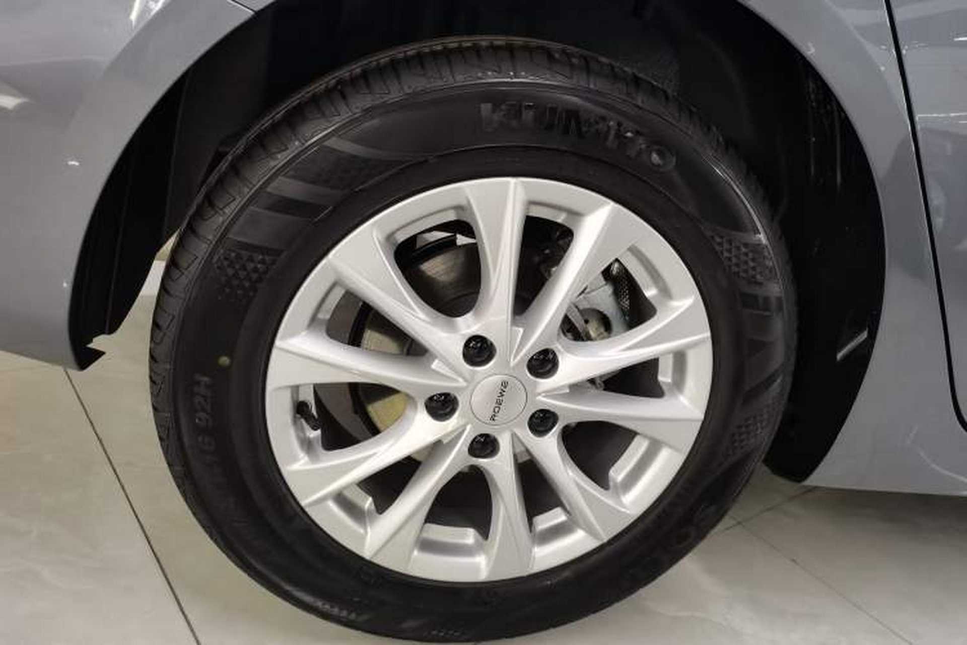 Used Roewe i5 2026 Model 1.5L CVT Luxury Version Right Rear Wheel Hub