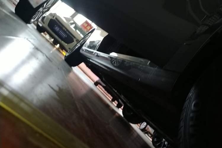 Used Roewe i5 2026 Model 1.5L CVT Luxury Version Right Side Sill