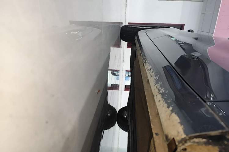 Used Roewe i5 2026 Model 1.5L CVT Luxury Version Right Side Sill