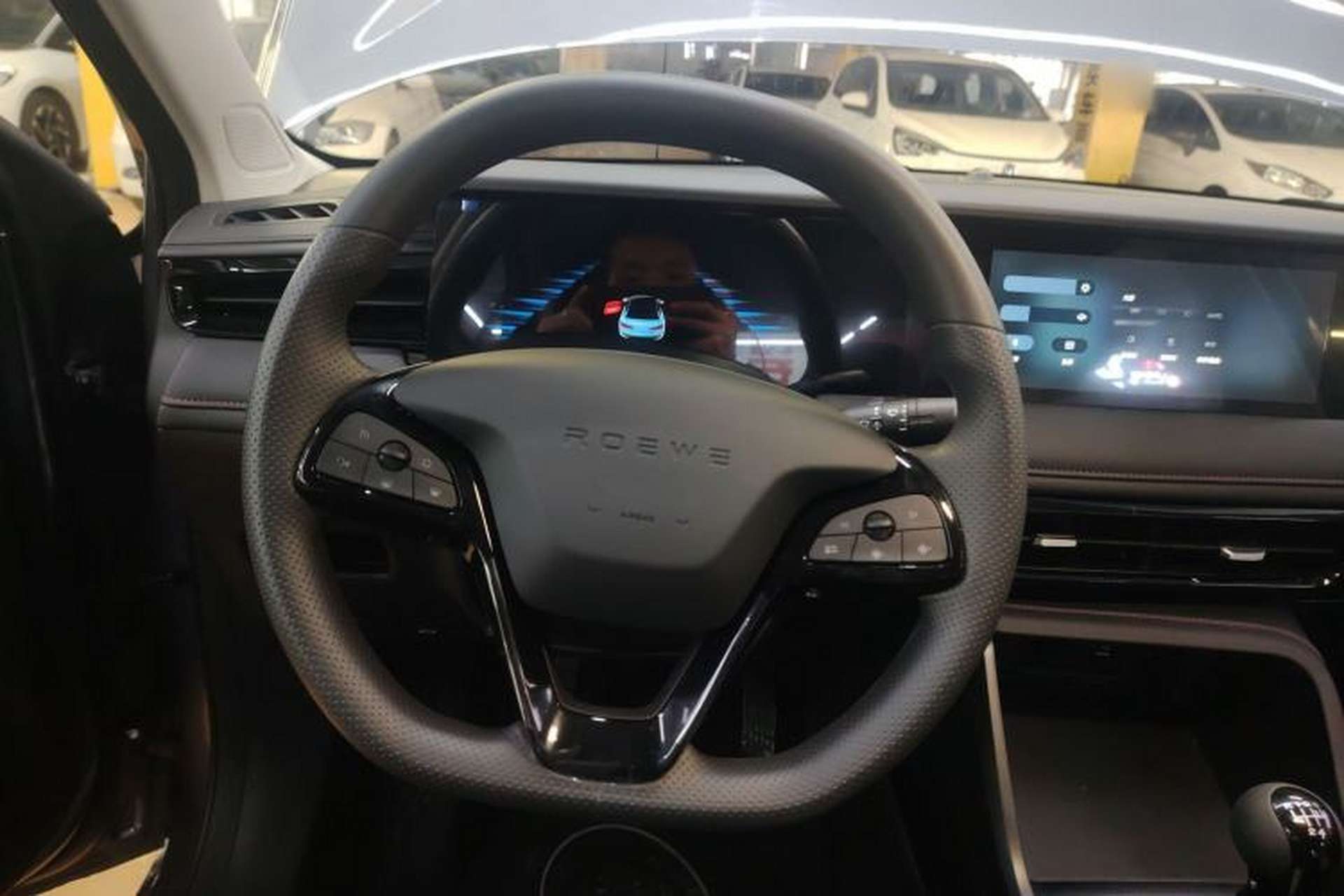 Used Roewe i5 2026 Model 1.5L Manual Comfort Version Steering Wheel