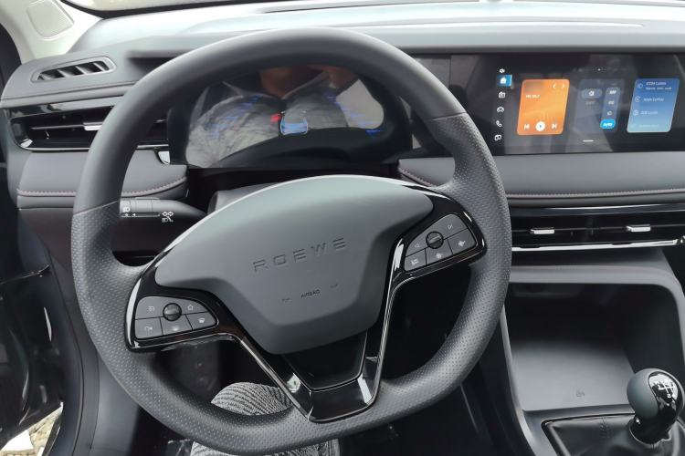 Used Roewe i5 2026 Model 1.5L Manual Comfort Version Steering Wheel